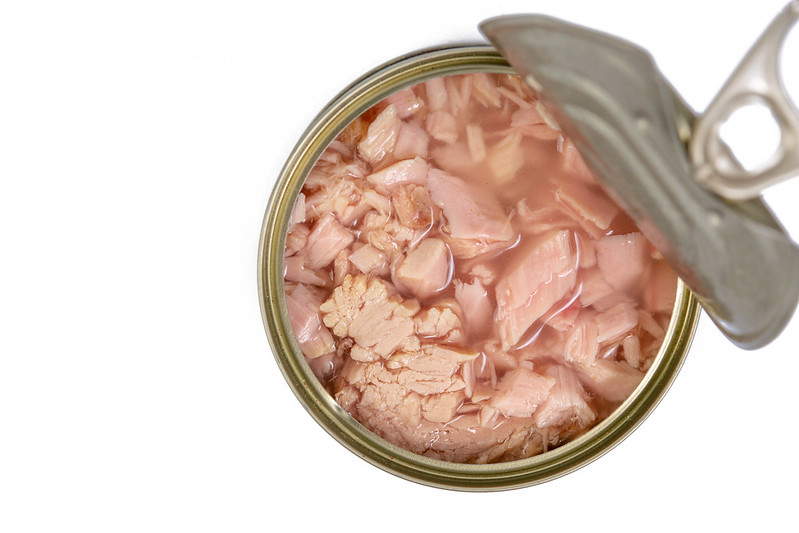 Illustration: canned tuna